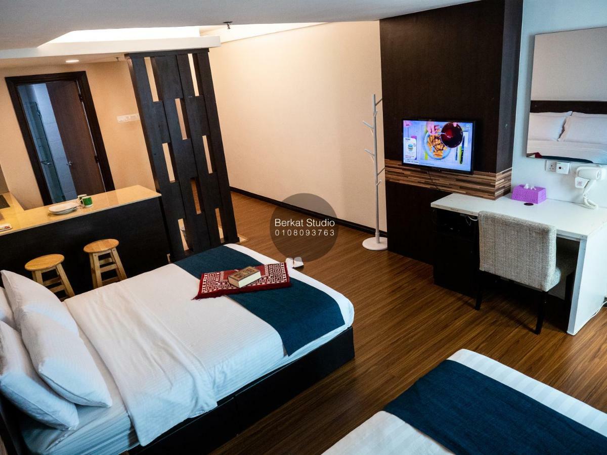 Berkat Studio Hotel Kota Bharu Exterior photo